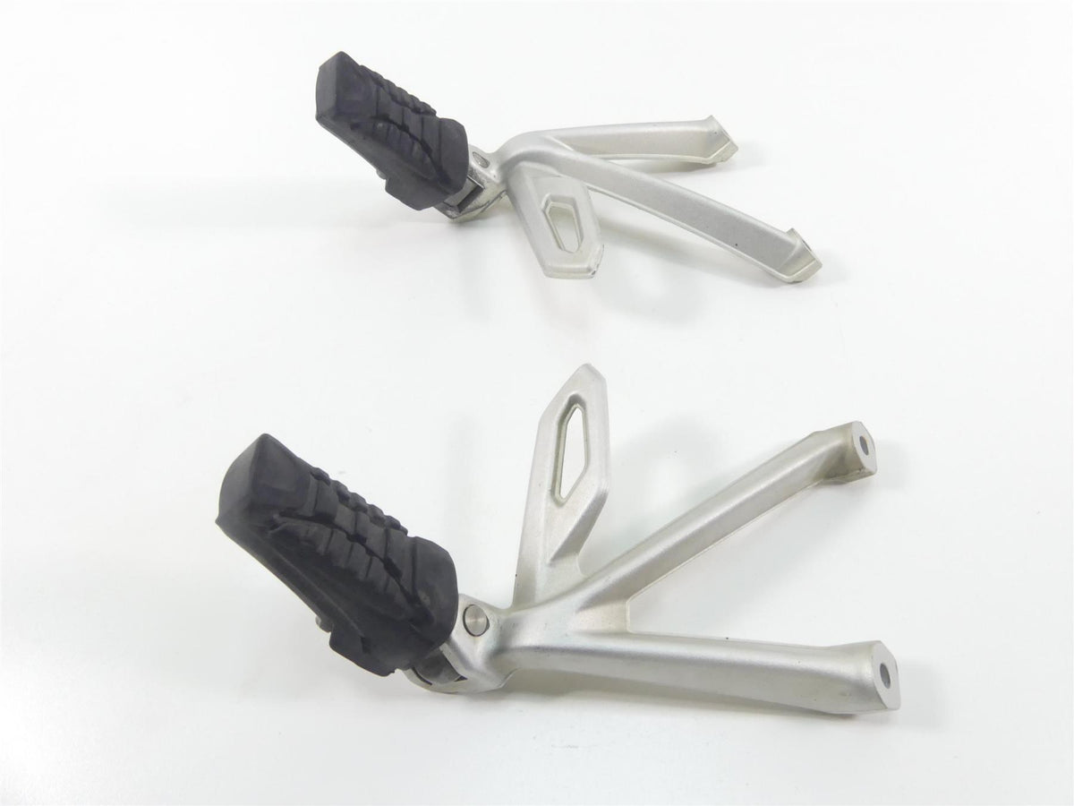 2019 BMW R1250GS K50 Rear Passenger Footpeg Rest Set 46718526741 46718526742 {{ shop.shopifyCountryName }} - Mototech271