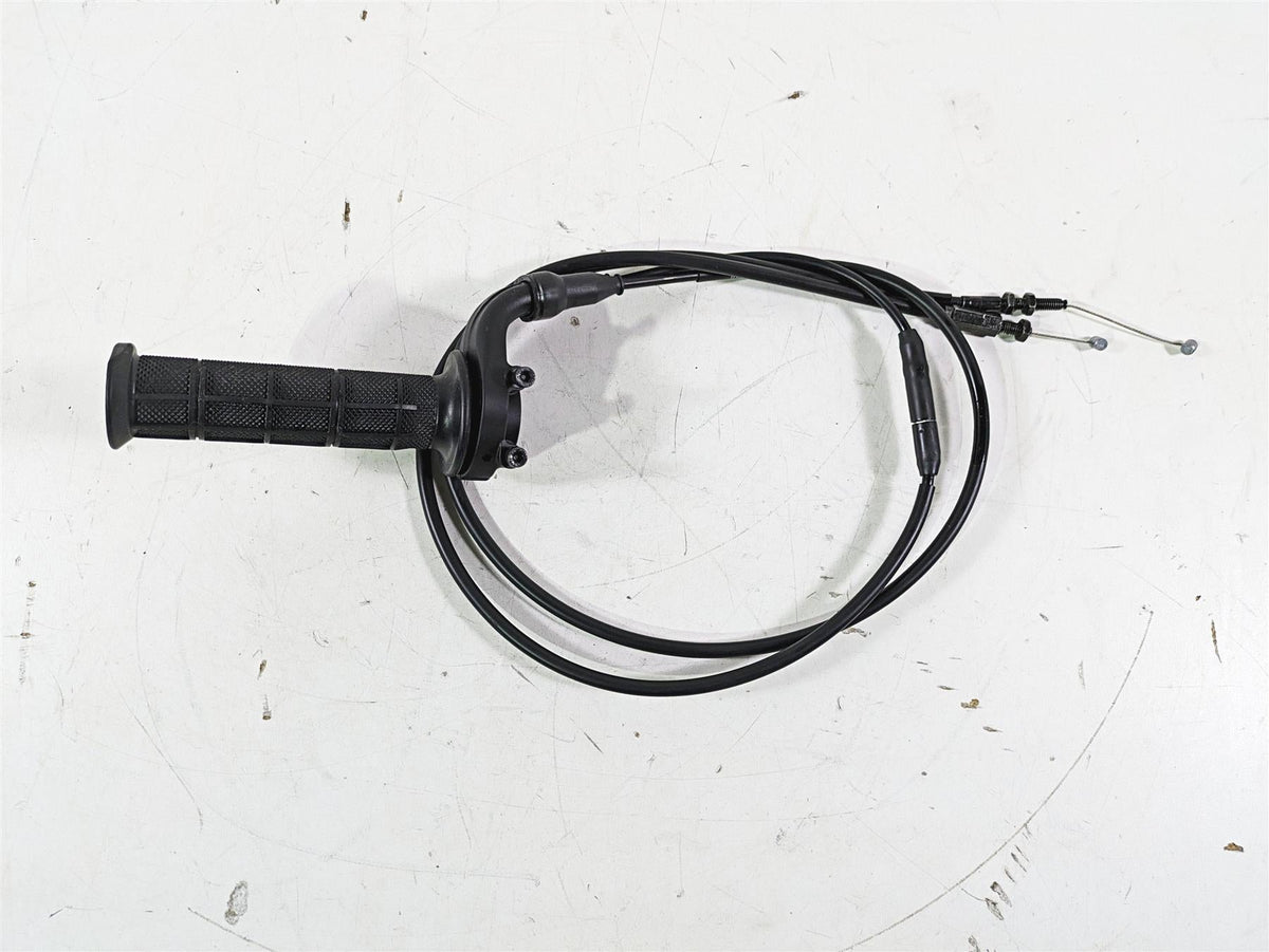 2021 Yamaha Tenere 700 XTZ7 Throttle Grip & Cable Set BEH-F6240-00-00 {{ shop.shopifyCountryName }} - Mototech271