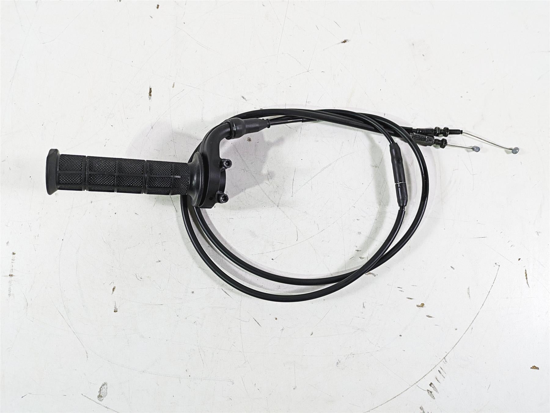 2021 Yamaha Tenere 700 XTZ7 Throttle Grip & Cable Set BEH-F6240-00-00 {{ shop.shopifyCountryName }} - Mototech271