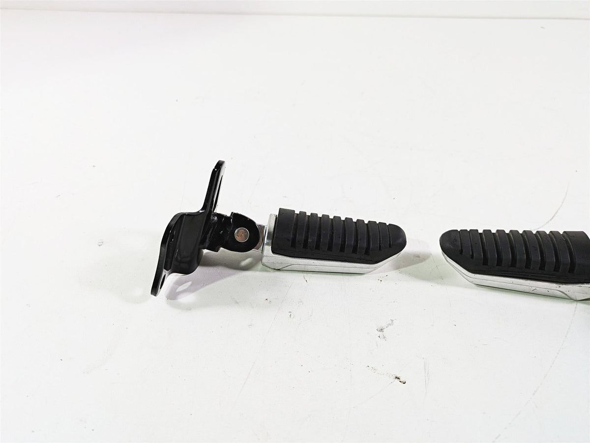 2016 Suzuki M109R VZR1800 Boulevard Rear Passenger Footpeg Set 43600-48G00 {{ shop.shopifyCountryName }} - Mototech271