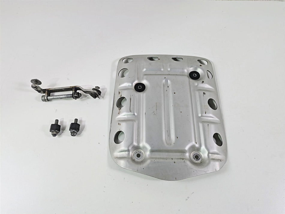 2018 BMW R nineT Urban GS K33 Lower Engine Guard Skidplate Set 11117717743 {{ shop.shopifyCountryName }} - Mototech271