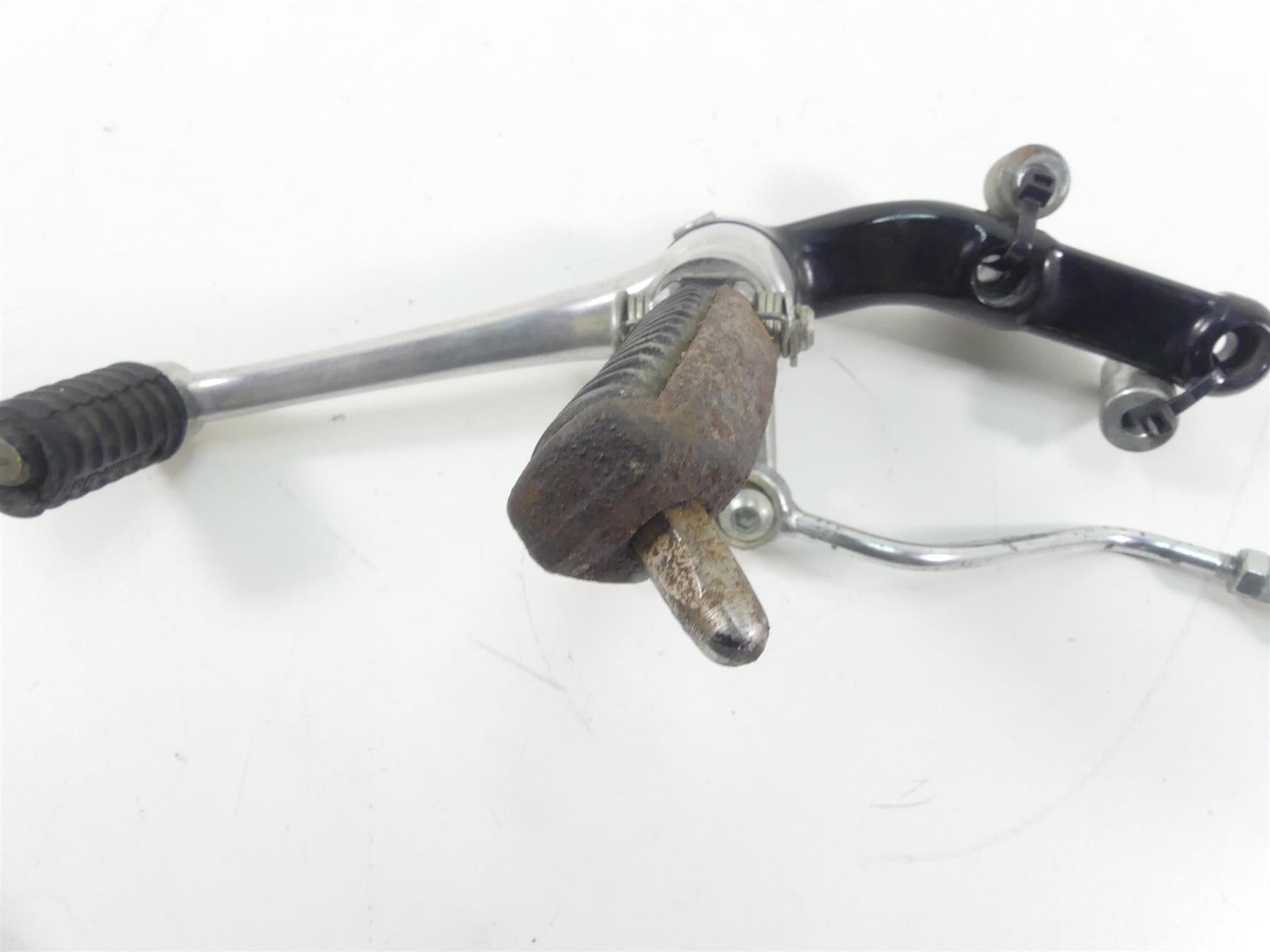 2006 Harley VRSCD Night Rod Left Front Footpeg + Shift Lever & Links 51091-06BK {{ shop.shopifyCountryName }} - Mototech271