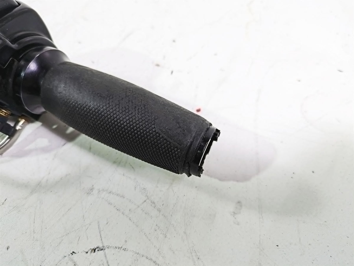 2013 Harley FXDWG Dyna Wide Glide Right Hand Control Switch + Blinker 71500068 {{ shop.shopifyCountryName }} - Mototech271