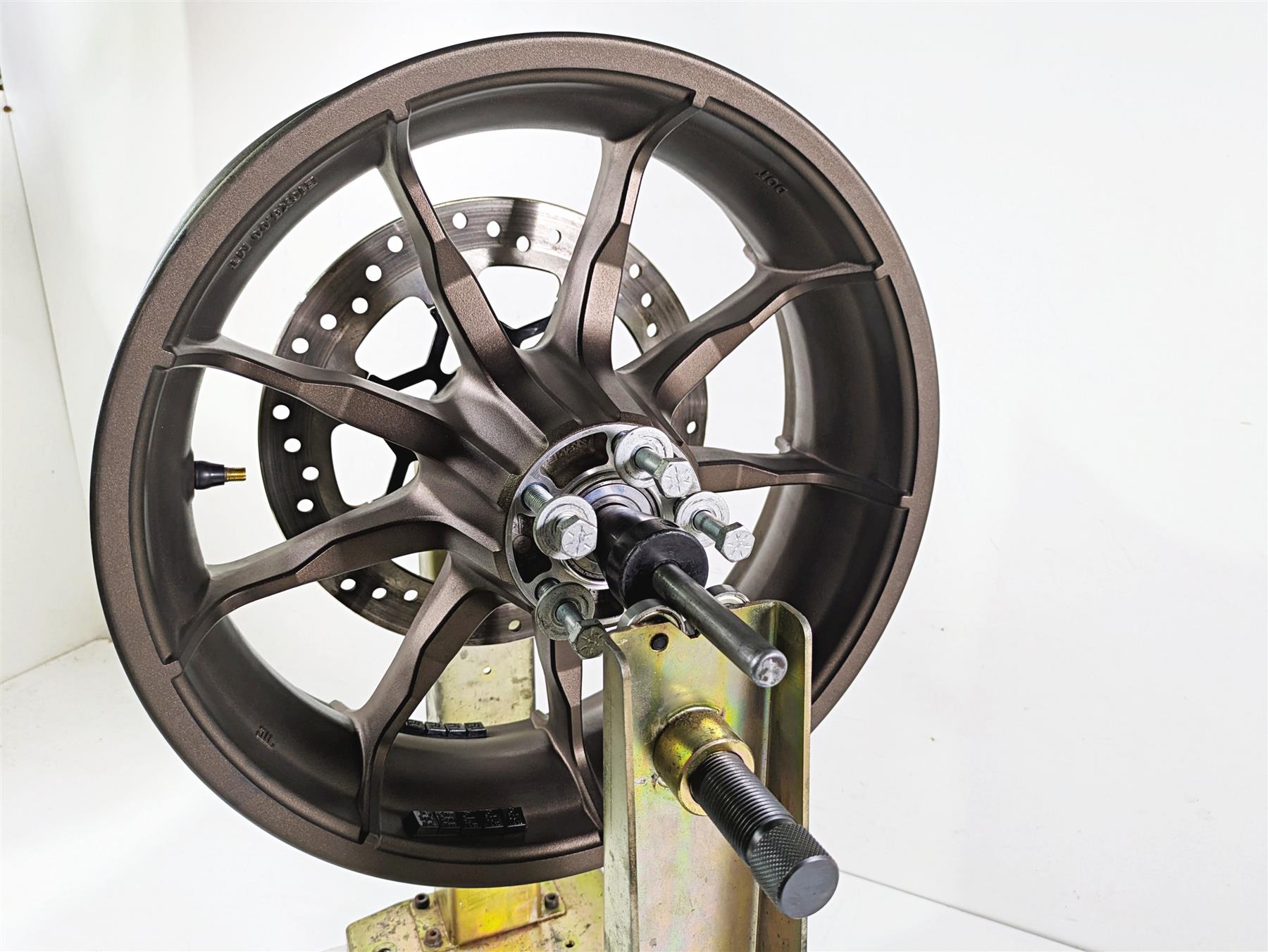 2022 Harley FXLRS Softail Low Rider Rear Rim Wheel 9 Spoke 16x5 Bronze 40900748 {{ shop.shopifyCountryName }} - Mototech271