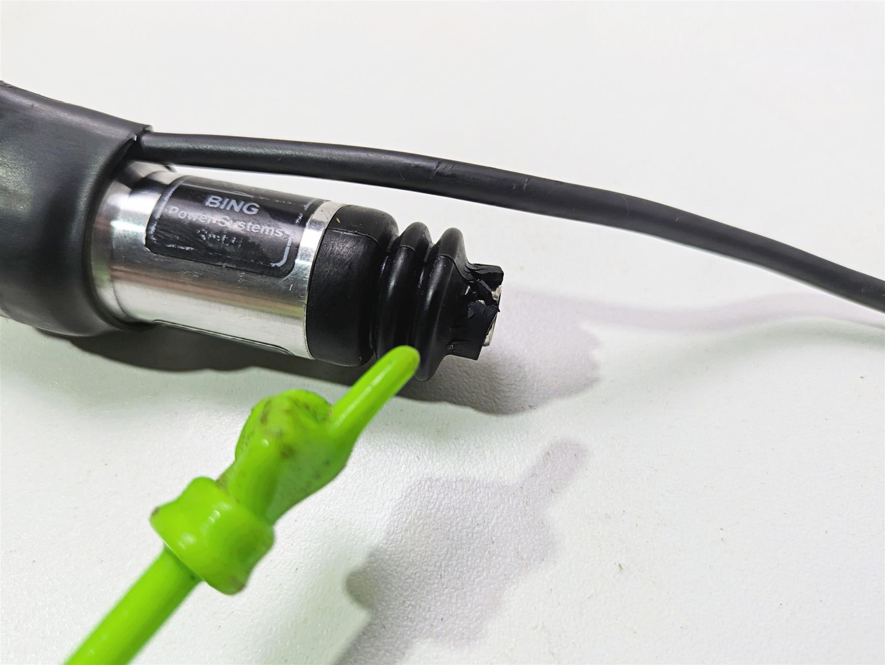 2024 Triumph Street Triple 765 R Quickshifter Quick Shifter - Read T2085435 {{ shop.shopifyCountryName }} - Mototech271