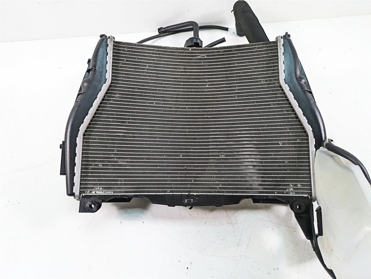 2015 BMW S1000RR K46 Radiator Fans Reservoir Hoses Set - Read 17118546822 {{ shop.shopifyCountryName }} - Mototech271