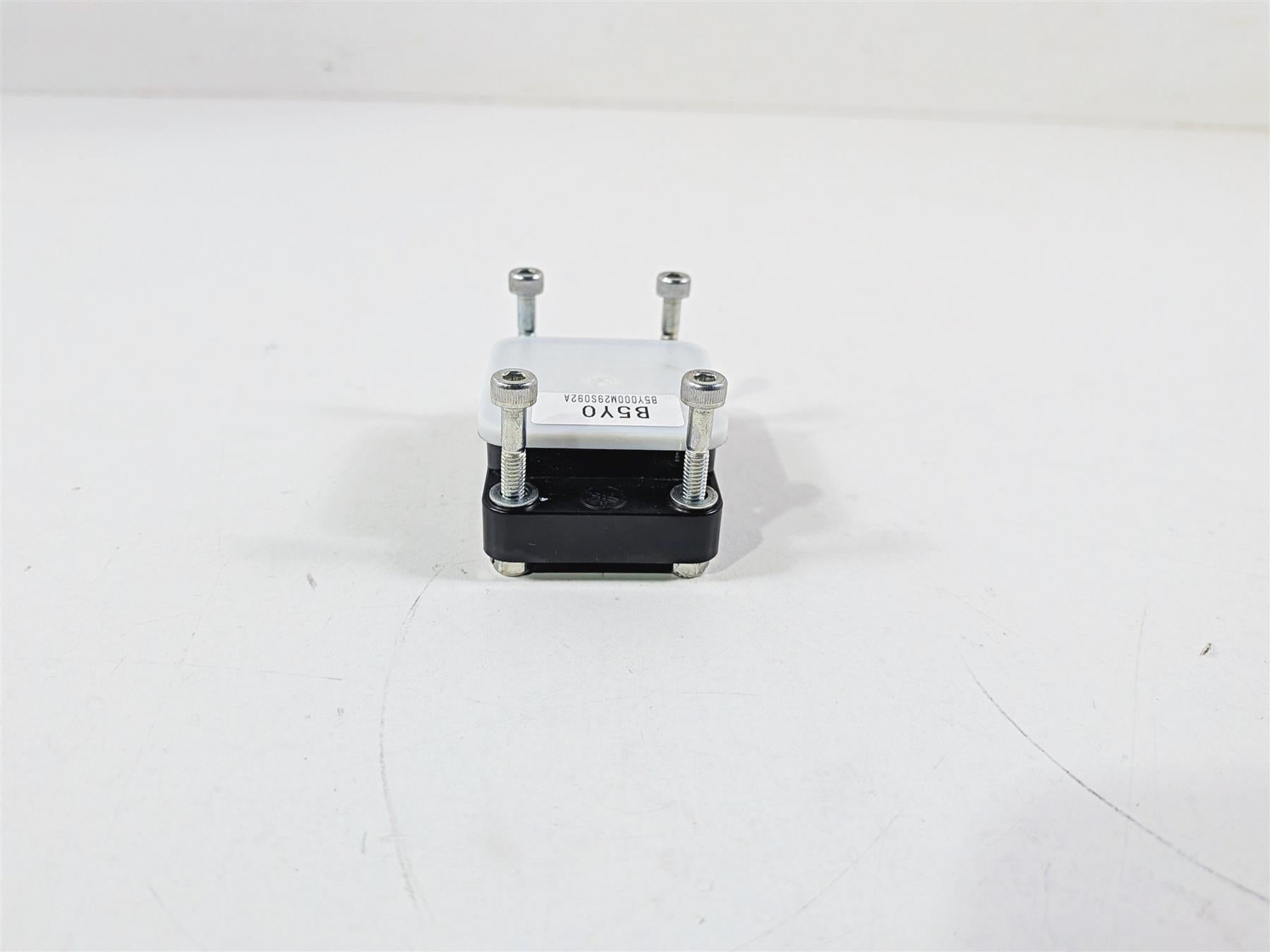 2023 Yamaha MT10 MTN1000 Inertial Fall Tip Over Angle Sensor B5Y-8593A-00-00 {{ shop.shopifyCountryName }} - Mototech271