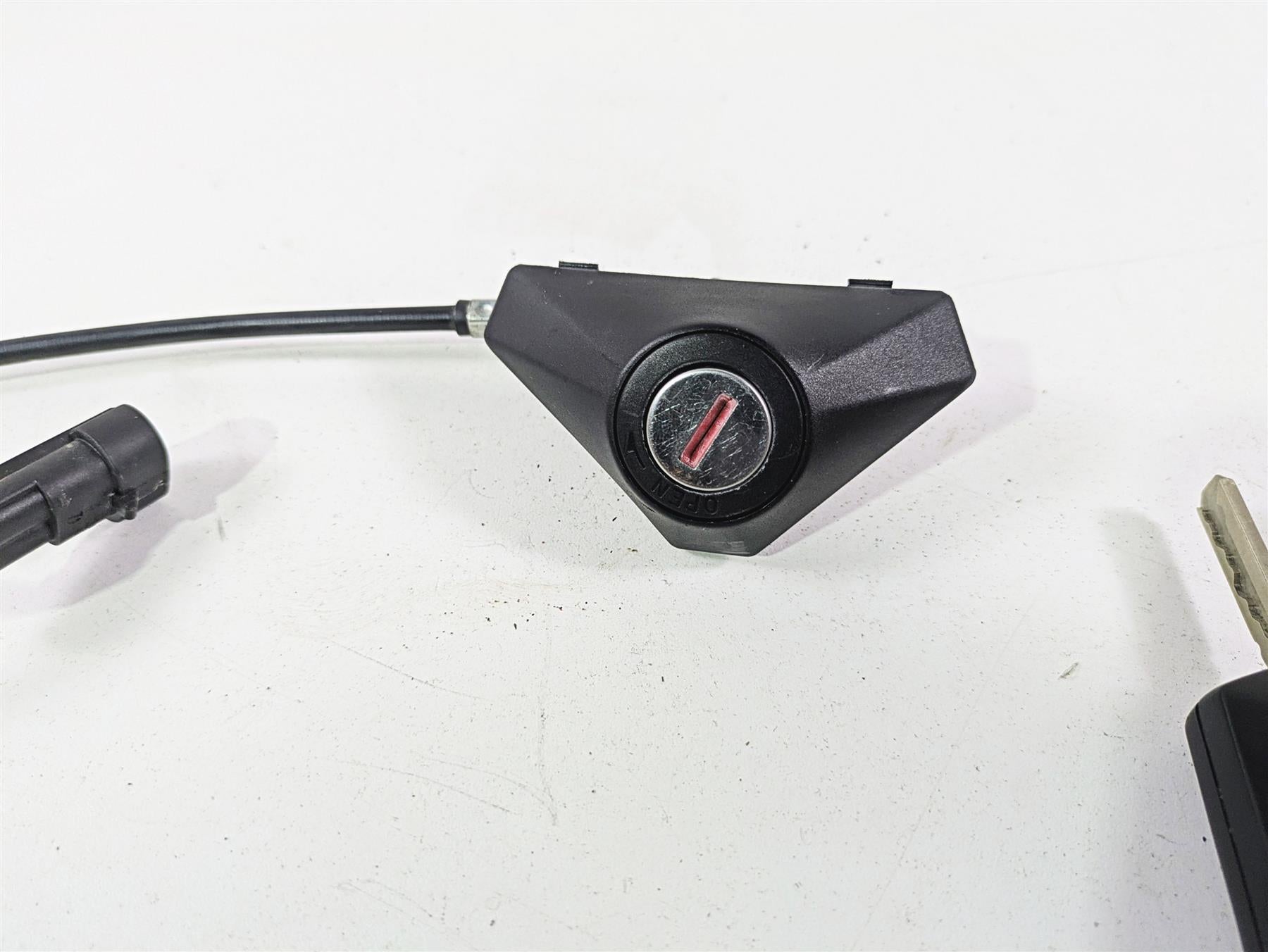 2018 KTM 1290 Super Duke R Cdi Ecm 868.35Mhz Immobilizer Key Set 61341031300 {{ shop.shopifyCountryName }} - Mototech271
