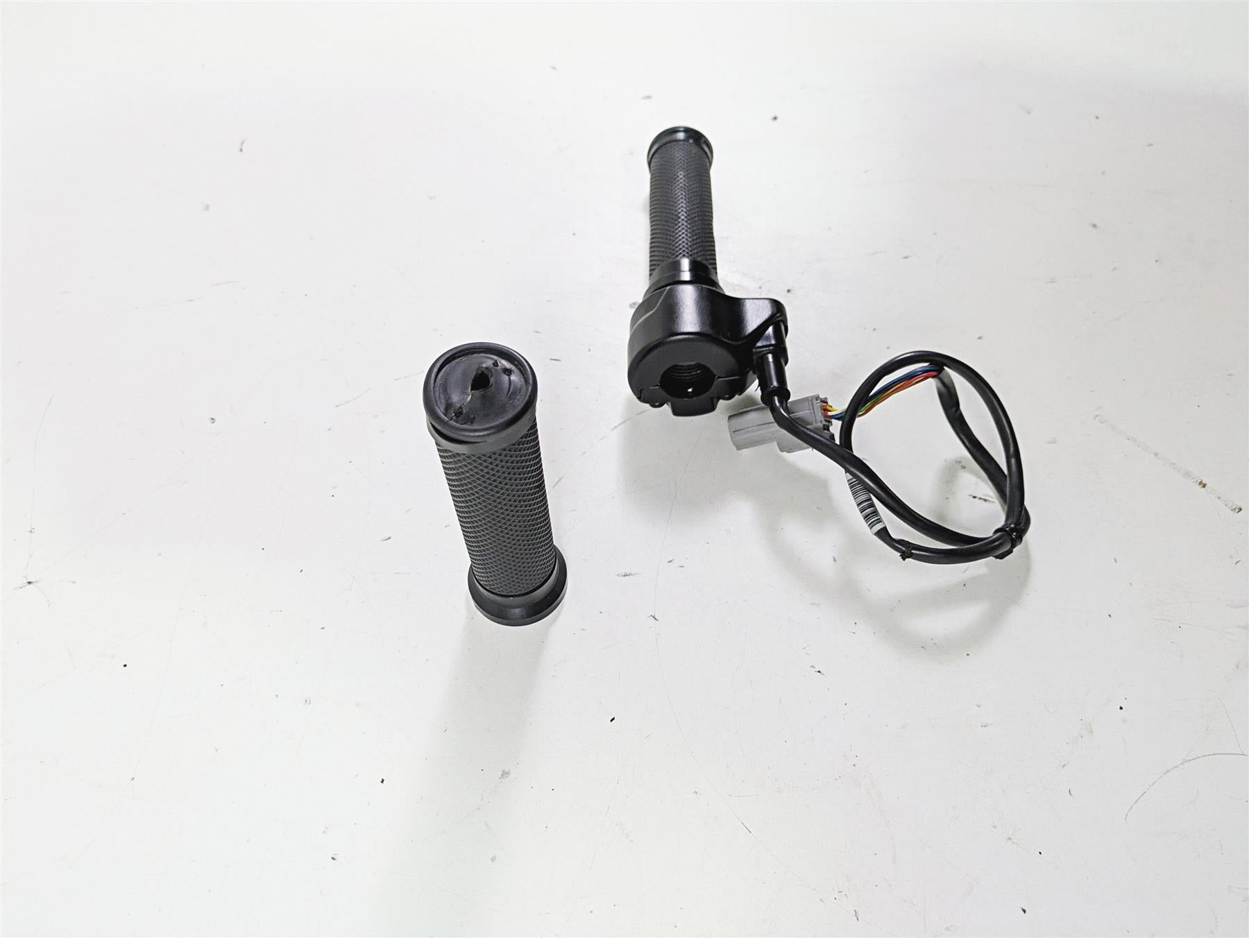 2016 Ducati Monster 1200 S Ride Fly By Wire Throttle Grip Sensor 66020051G {{ shop.shopifyCountryName }} - Mototech271