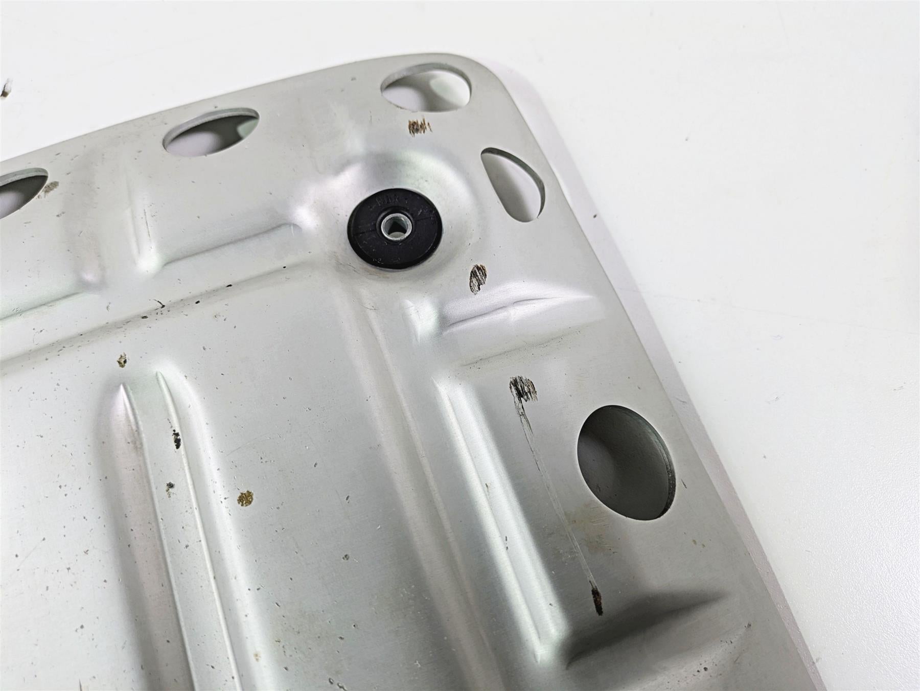 2018 BMW R nineT Urban GS K33 Lower Engine Guard Skidplate Set 11117717743 {{ shop.shopifyCountryName }} - Mototech271