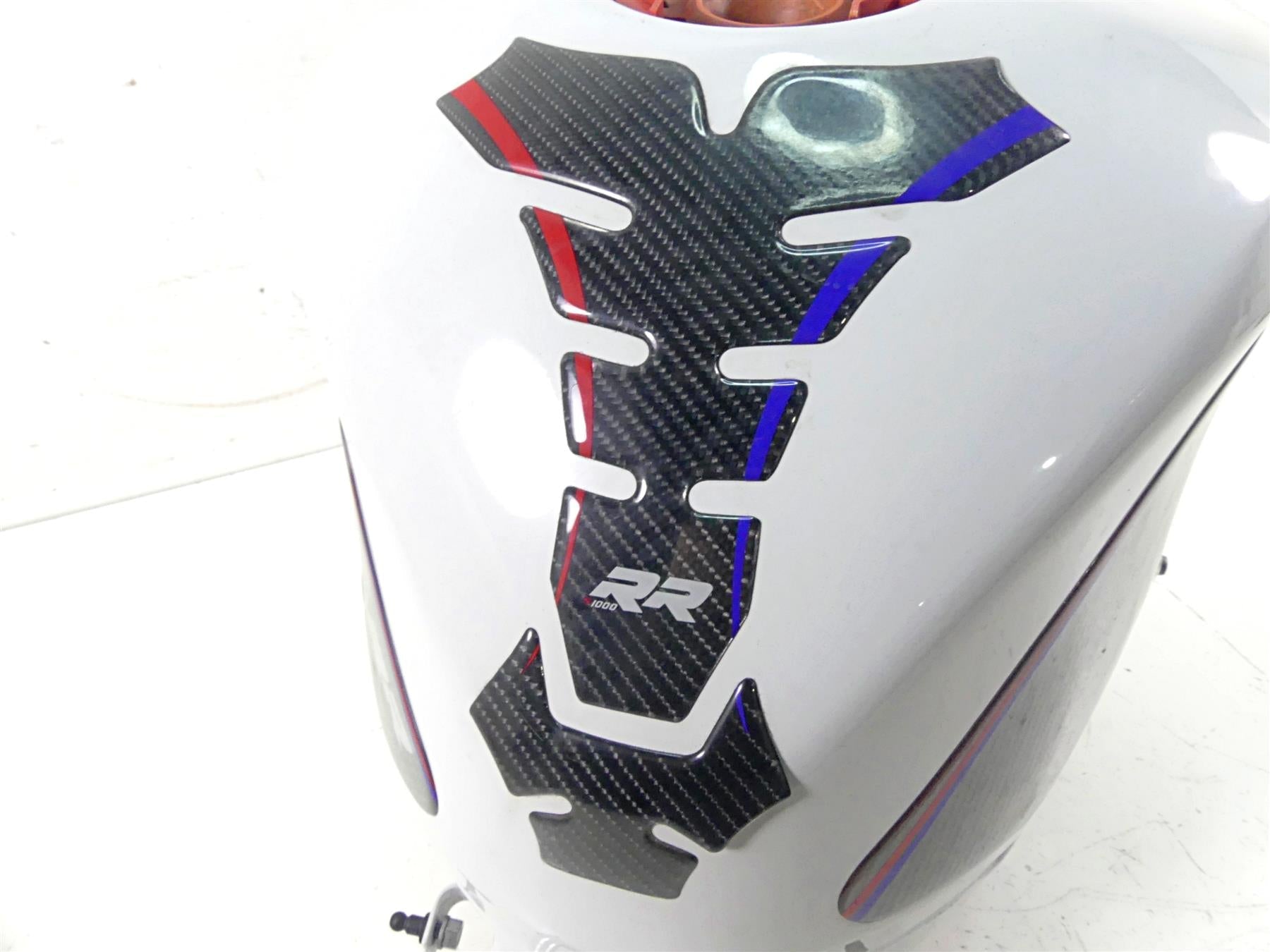 2018 BMW S1000RR K46 Uni White Fuel Gas Petrol Tank - No Dents 16117717884 {{ shop.shopifyCountryName }} - Mototech271
