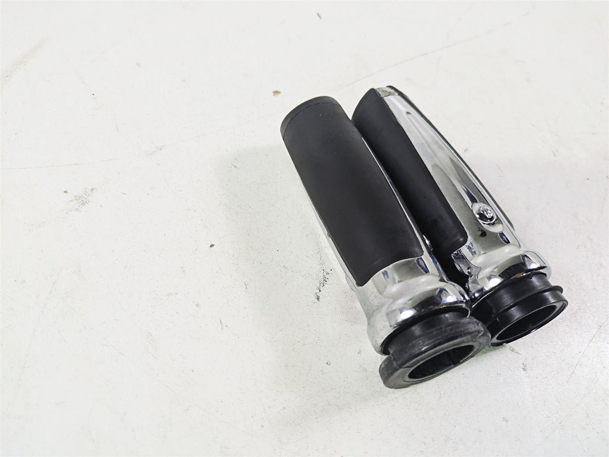 2015 Harley Touring FLHTKL Electra Glide Slipstream Hand Grip Set {{ shop.shopifyCountryName }} - Mototech271