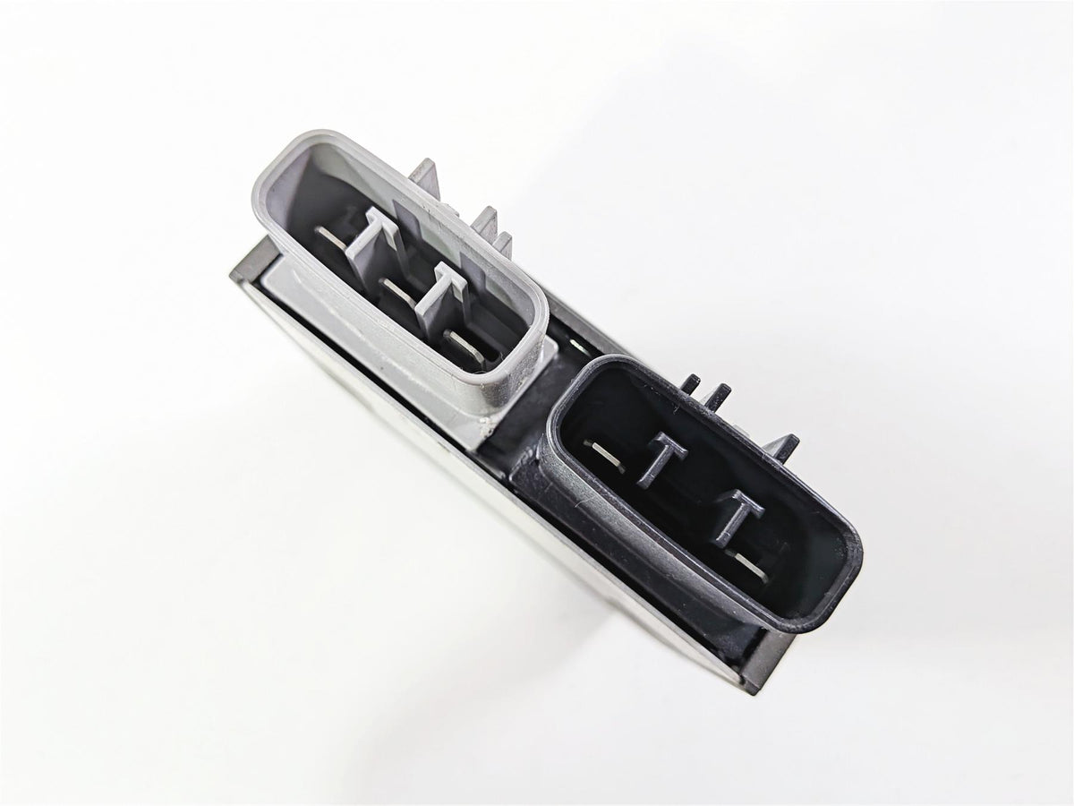 2019 Triumph Speed Triple RS 1050 Rectifier Voltage Regulator T1300675 FH020AA {{ shop.shopifyCountryName }} - Mototech271