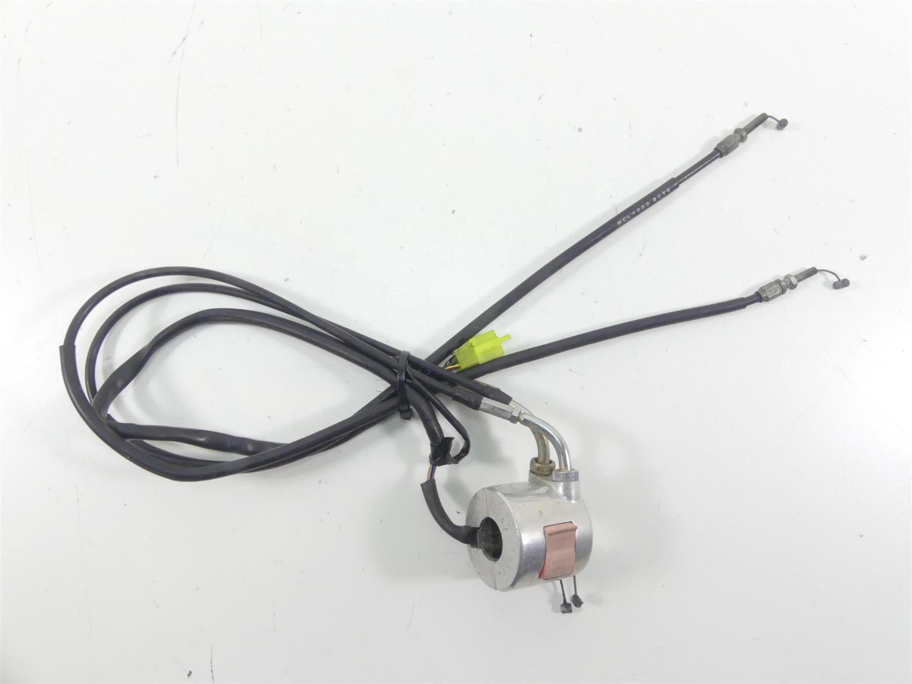 2003 Honda VT750 DC Shadow Spirit Right Hand Control Switch 35013-MCL-010 {{ shop.shopifyCountryName }} - Mototech271