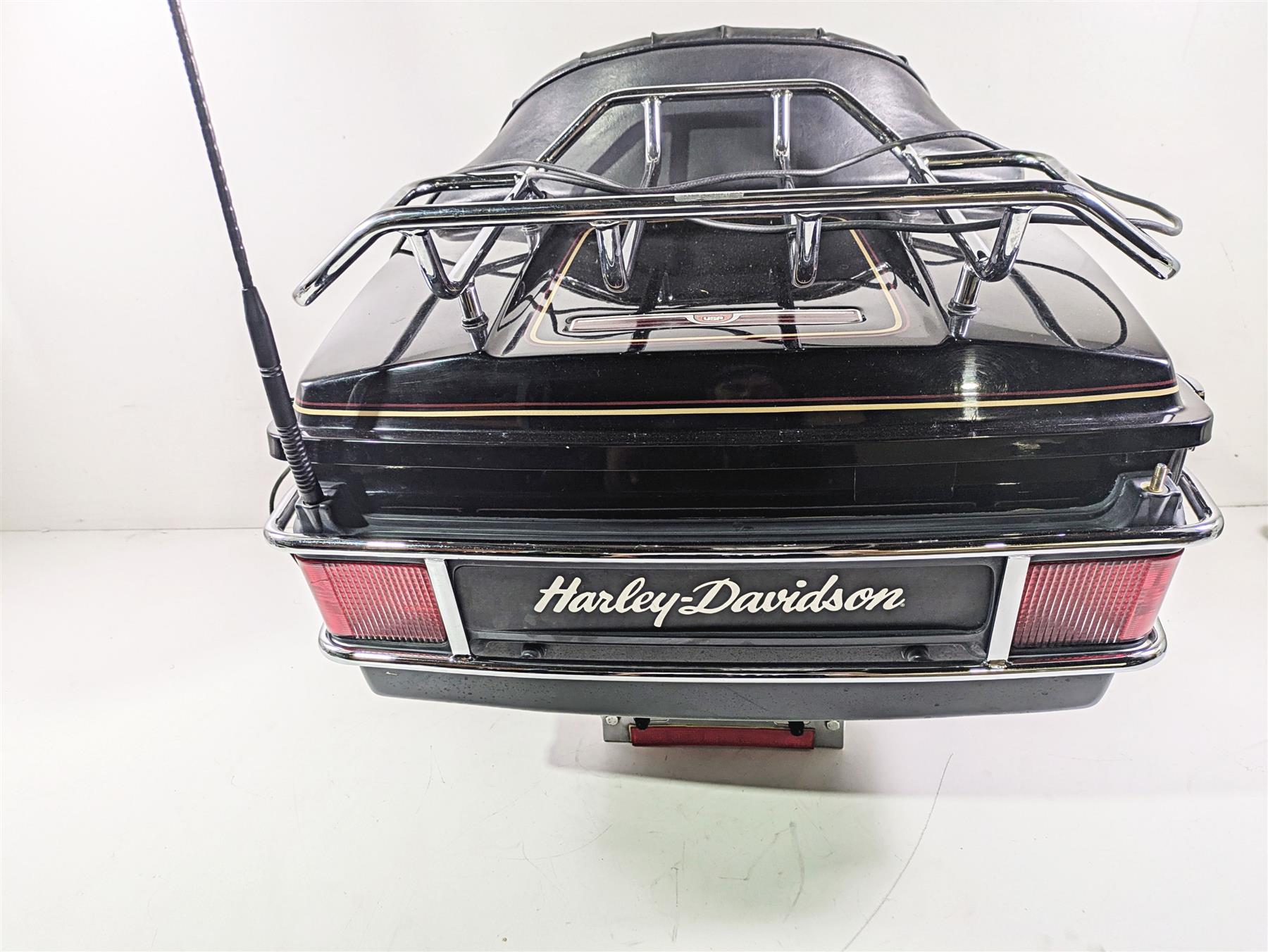 1996 Harley Touring FLHTCUI Electra Glide Rear Trunk Tour Pak & Mount 53275-94 {{ shop.shopifyCountryName }} - Mototech271
