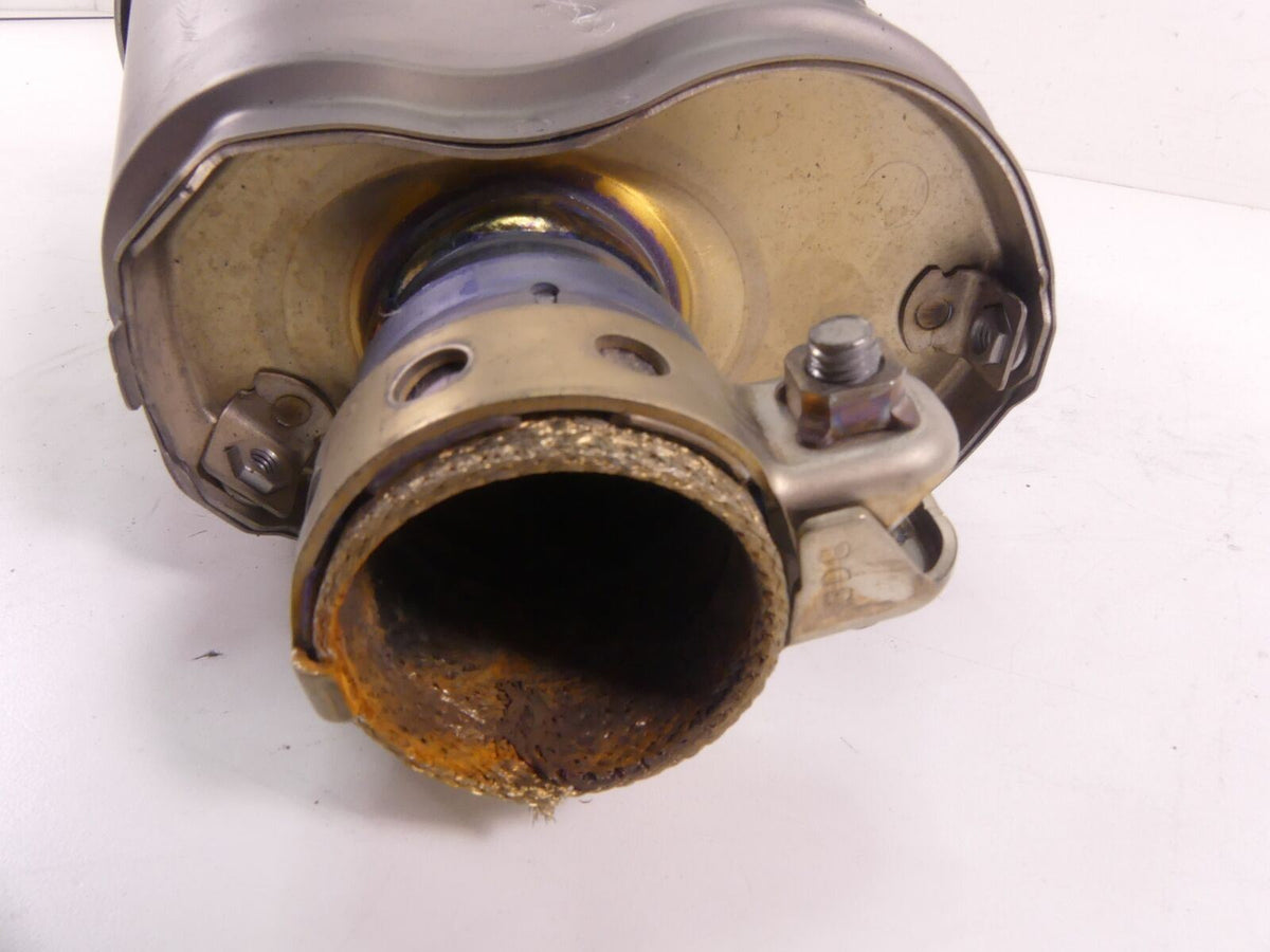 2014 Yamaha VMX17 V-Max 1700 Left Exhaust Muffler Silencer Damper 2S3-14710-00-0 {{ shop.shopifyCountryName }} - Mototech271
