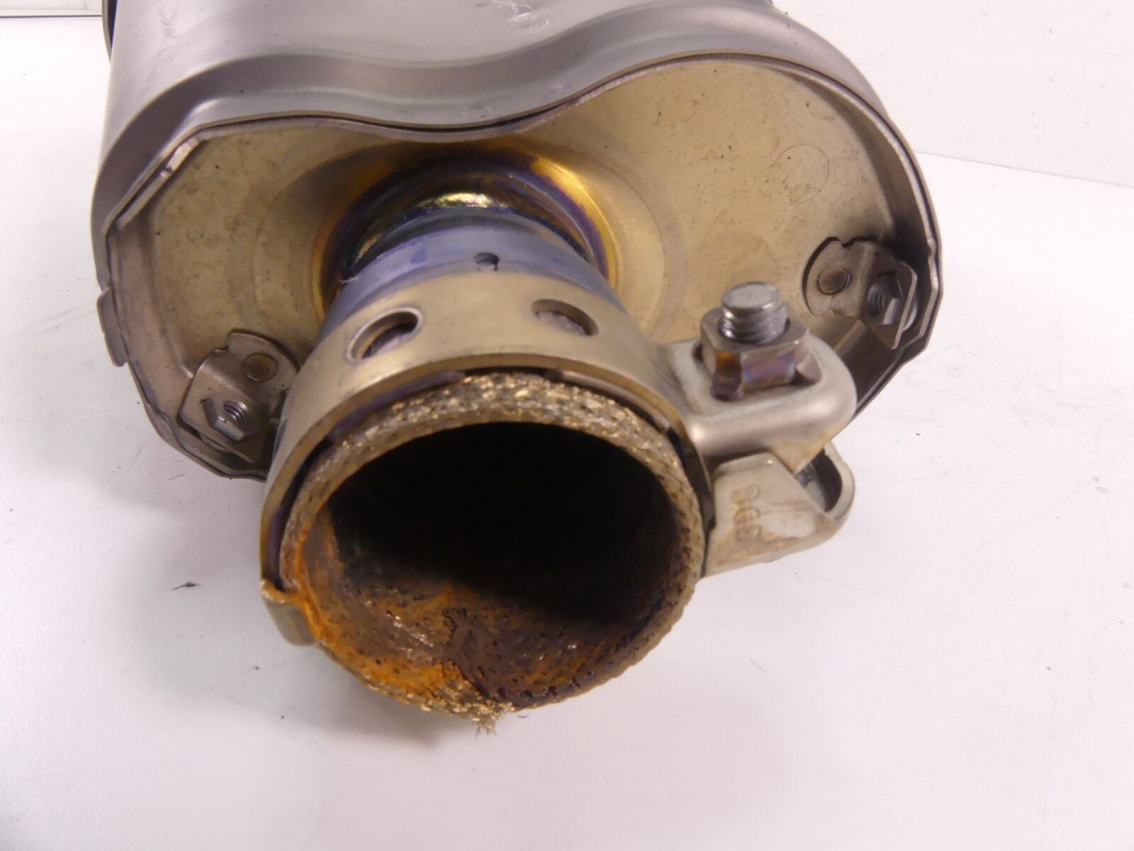 2014 Yamaha VMX17 V-Max 1700 Left Exhaust Muffler Silencer Damper 2S3-14710-00-0 {{ shop.shopifyCountryName }} - Mototech271