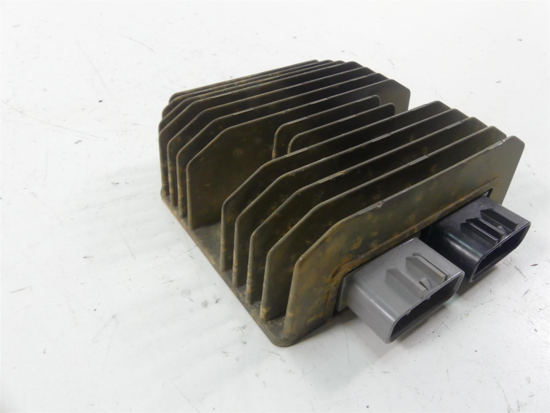 2020 Honda Talon S2X 1000X Rectifier Voltage Regulator FH025AA 31600-HL6-A01 {{ shop.shopifyCountryName }} - Mototech271