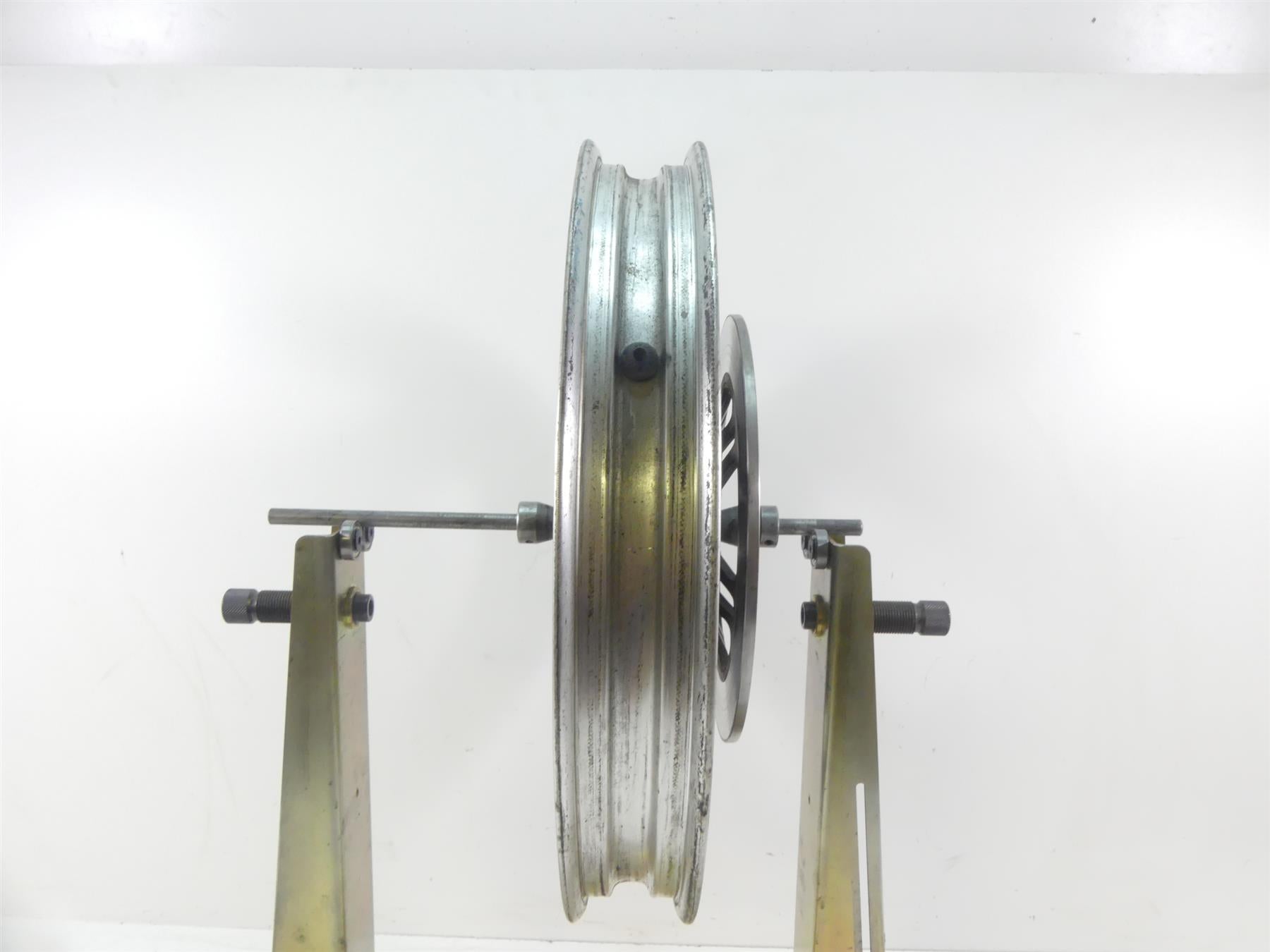 1980 Honda CB750C Custom Front Straight 19x2.15 Wheel Rim 44650-445-771 {{ shop.shopifyCountryName }} - Mototech271