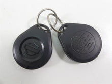Load image into Gallery viewer, 2014 Harley Touring FLHTK Electra Glide Bcm Module &amp; Key Fob 69994-12A
