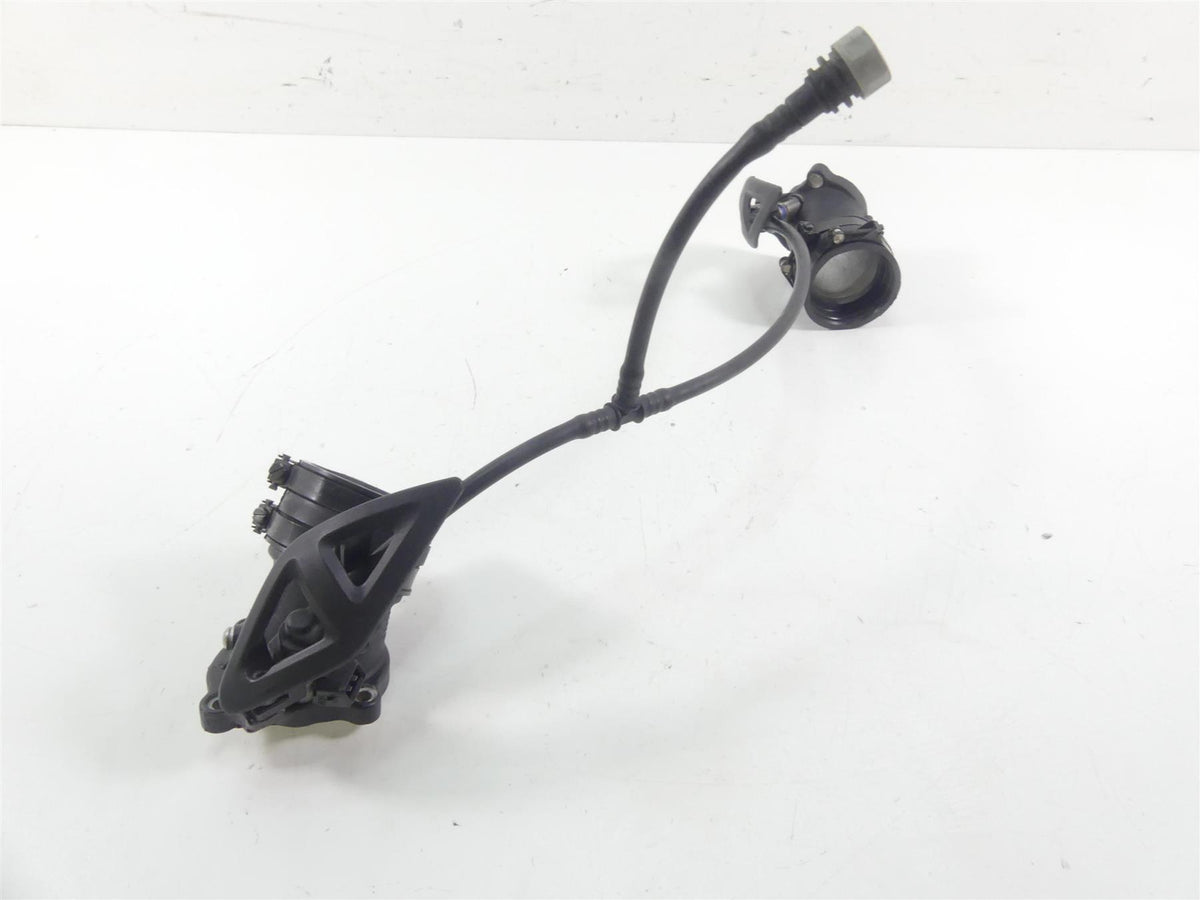 2014 Moto Guzzi Griso 1200 SE 8V Fuel Injector & Mount Set 976555 {{ shop.shopifyCountryName }} - Mototech271