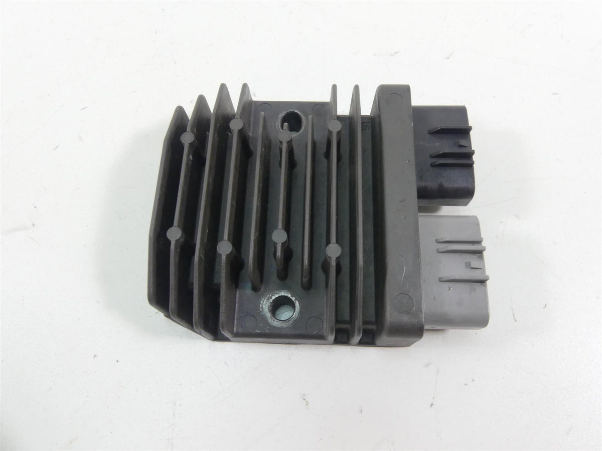 2018 BMW S1000RR K46 Rectifier Voltage Regulator 12317718422 FH020CA {{ shop.shopifyCountryName }} - Mototech271