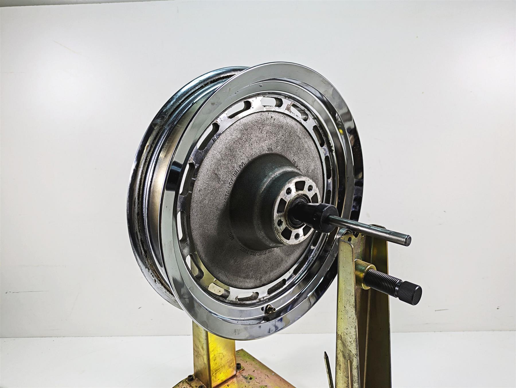 2006 Harley Sportster XL1200 Straight 16x3 Rear Wheel Cast Rim 41013-00A {{ shop.shopifyCountryName }} - Mototech271