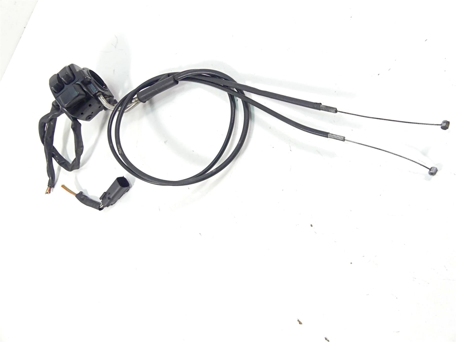 2013 Harley VRSCF Muscle Vrod Right Hand Control Switch Throttle -Read 71684-06A