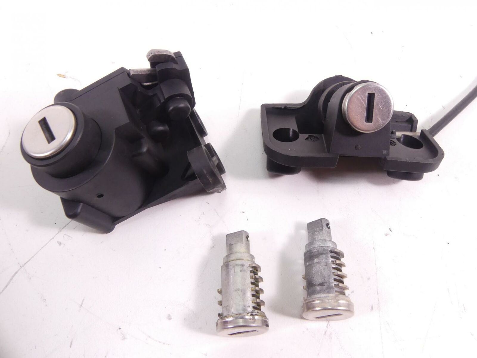 2011 BMW R1200RT K26 Cdi Ecu Ecm Engine Control + Ignition Switch Set 1361852166 {{ shop.shopifyCountryName }} - Mototech271