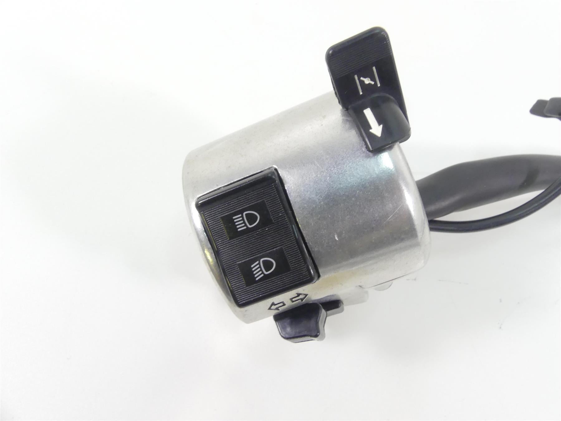 2007 Honda VT1100 C2 Shadow Left Hand Turn Signal Control Switch 35020-MCK-A00 {{ shop.shopifyCountryName }} - Mototech271