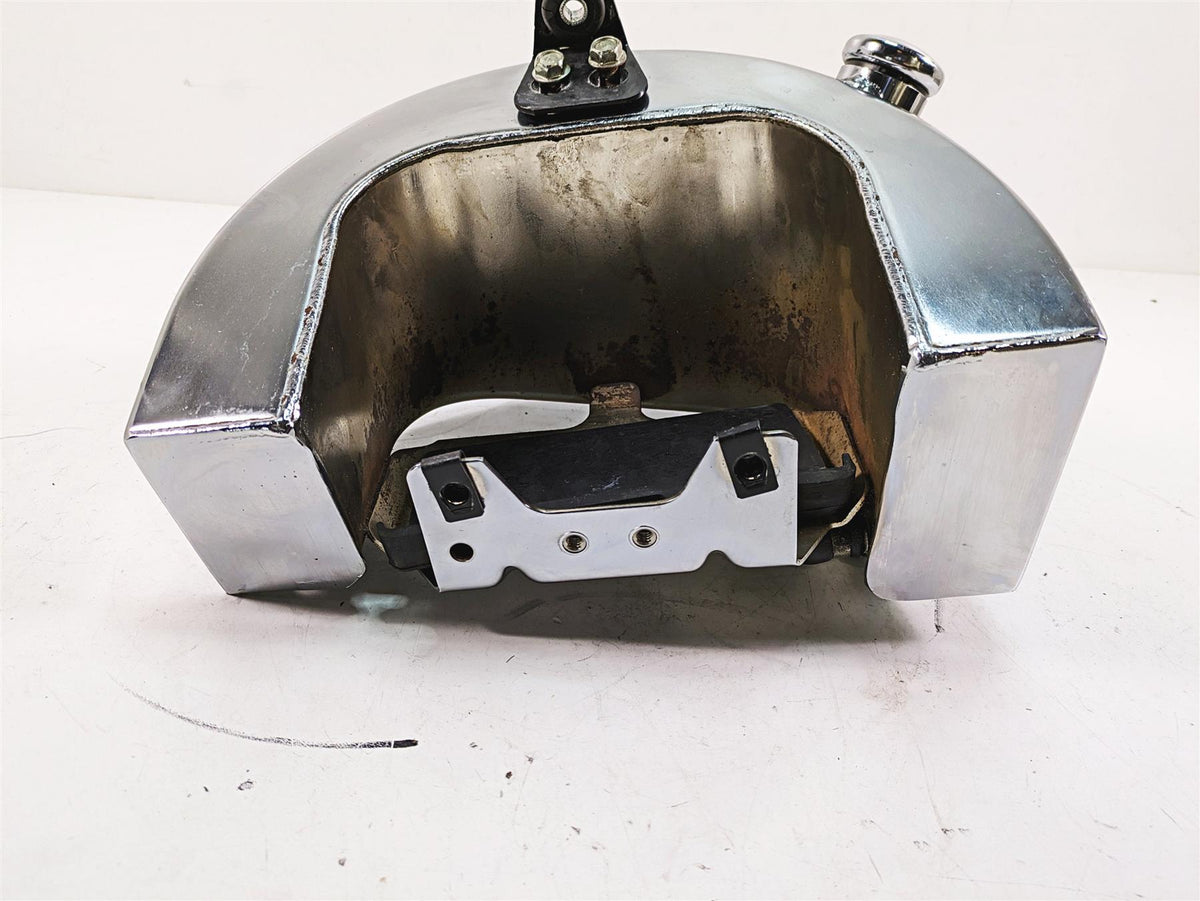 2006 Harley Softail FXSTSI Springer Chrome Oil Tank Reservoir 62498-00A {{ shop.shopifyCountryName }} - Mototech271