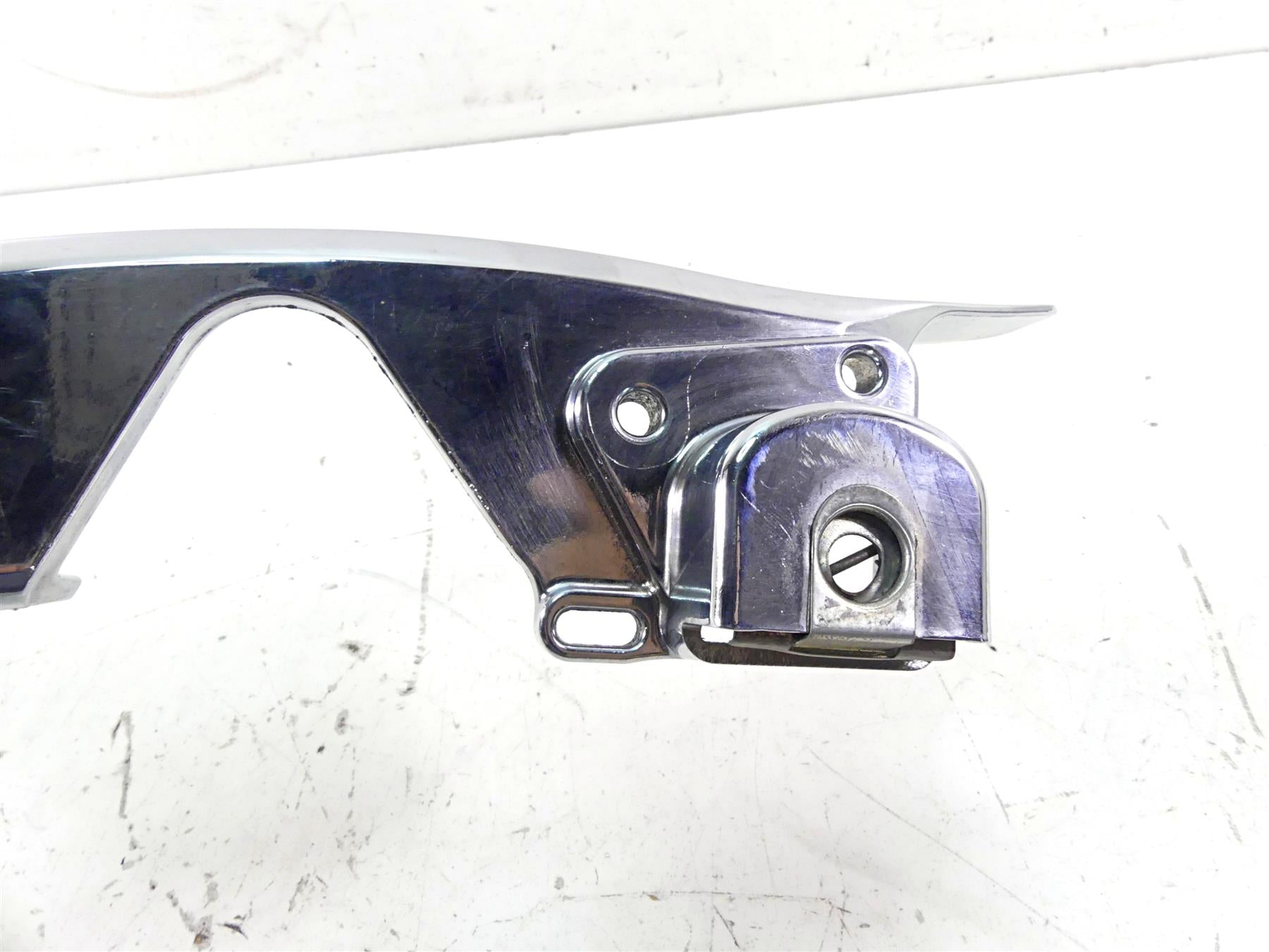 2015 Harley Touring FLHXS Street Glide Right Chrome Saddlebag Support 90200499 {{ shop.shopifyCountryName }} - Mototech271