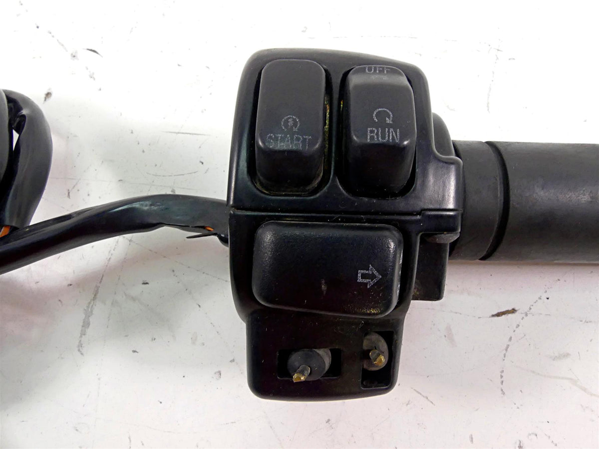 2011 Harley Touring FLTRX Road Glide Right Hand Control Switch -Read 71684-06A {{ shop.shopifyCountryName }} - Mototech271