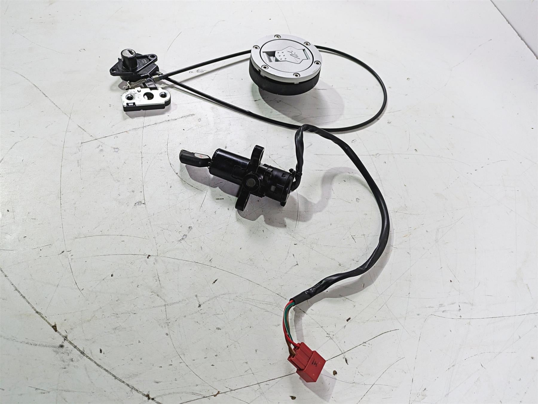 2022 MV Agusta F3 800 Rosso Ignition Switch Gas Cap Seat Key Lock Set 8A00B5210 {{ shop.shopifyCountryName }} - Mototech271