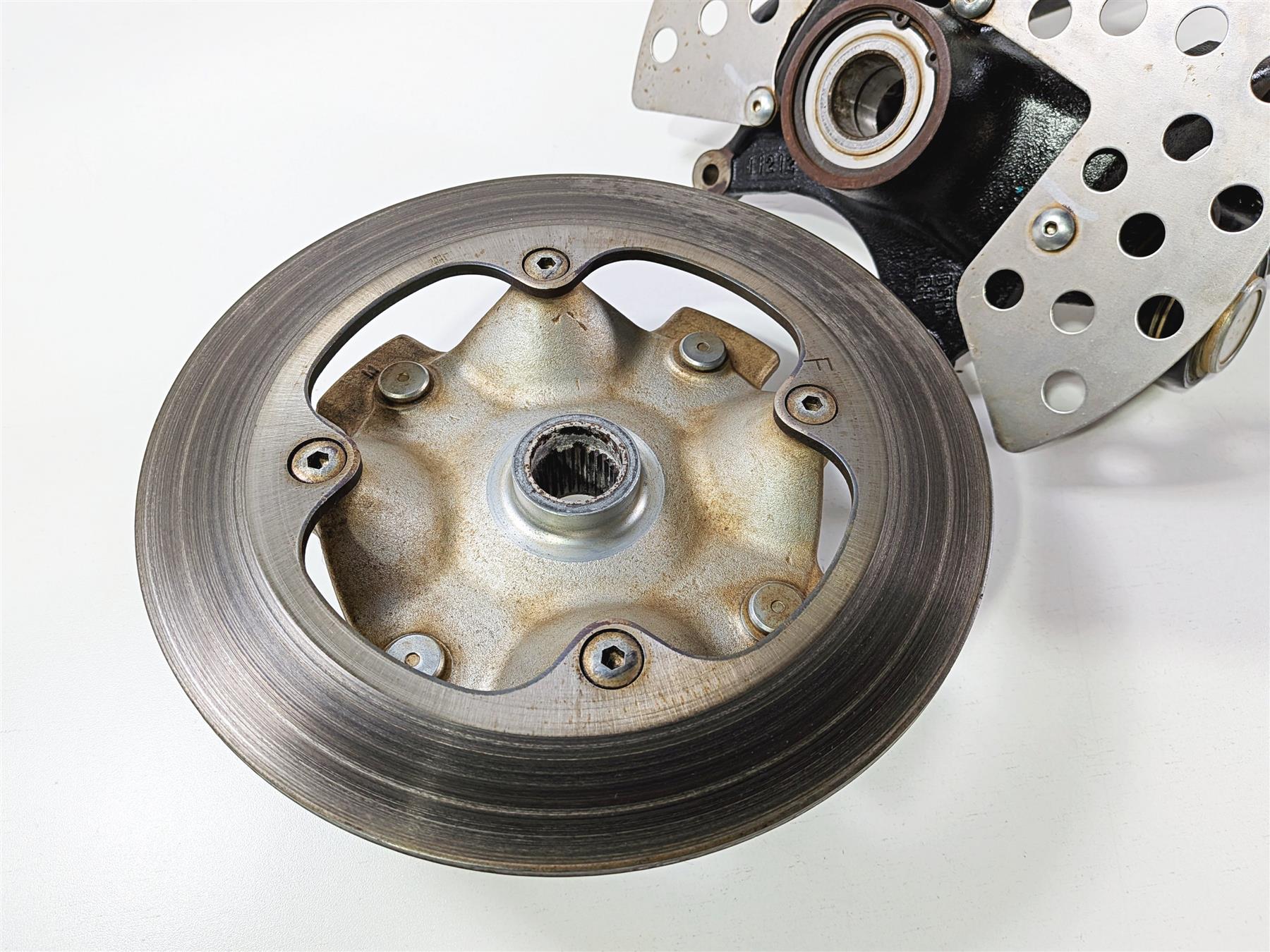 2021 Yamaha YXZ1000R EPS SS SE Front Right Knee Assembly B5H-F3502-00-00 {{ shop.shopifyCountryName }} - Mototech271