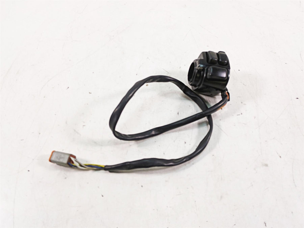 2006 Harley FLSTI Softail Heritage Left Hand Turn Signal Control Switch 71682-06 {{ shop.shopifyCountryName }} - Mototech271