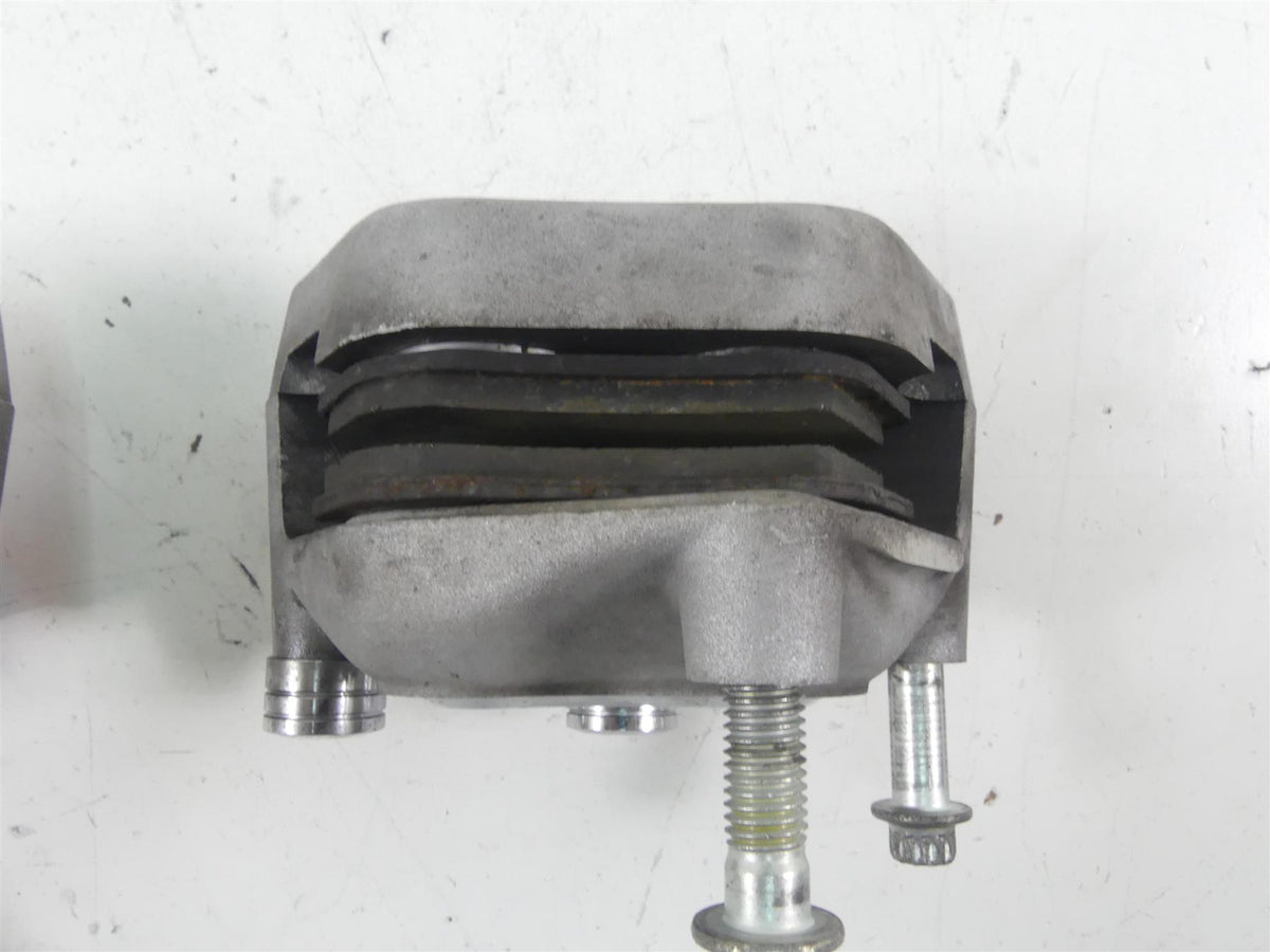 2005 Harley Touring CVO FLHTCSE Electra Glide Front Brake Caliper Set 44382-99C {{ shop.shopifyCountryName }} - Mototech271