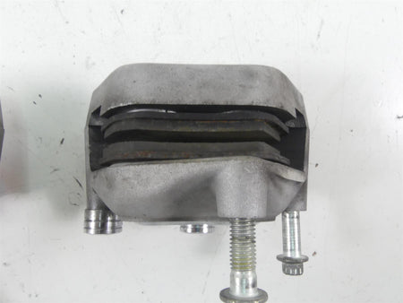 2005 Harley Touring CVO FLHTCSE Electra Glide Front Brake Caliper Set 44382-99C {{ shop.shopifyCountryName }} - Mototech271
