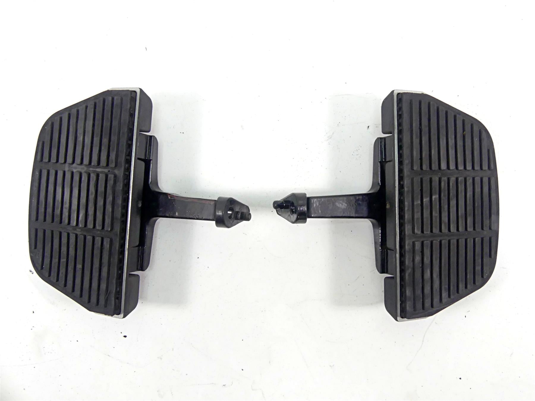 2003 Harley Touring FLHTCI E-Glide 100TH Rear Floor Board Set 52719-93B | Mototech271