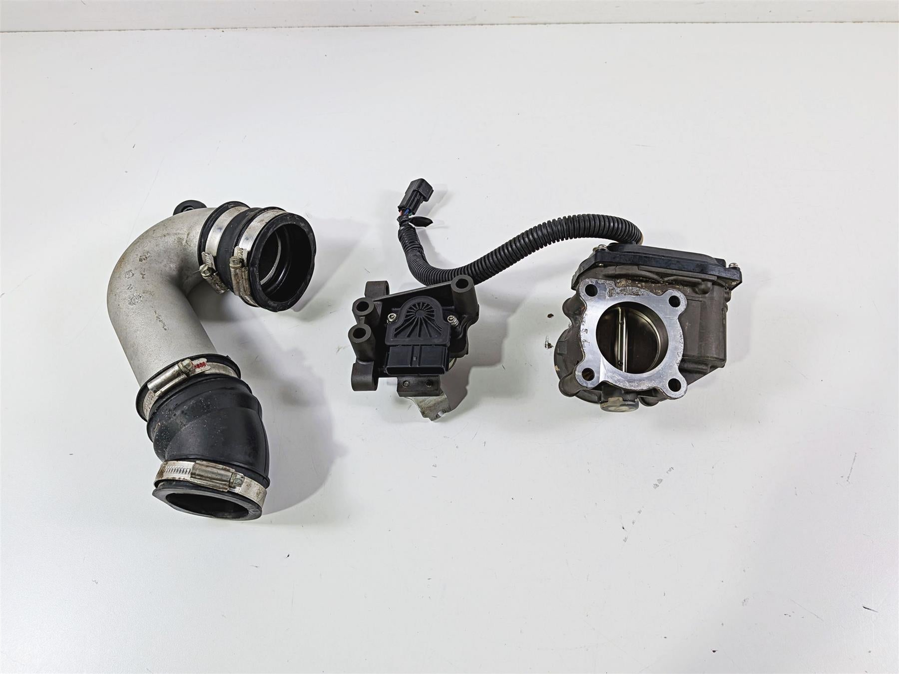 2009 Yamaha Waverunner FX1800 Cruiser Throttle Body Set 6S5-13750-00-00 {{ shop.shopifyCountryName }} - Mototech271