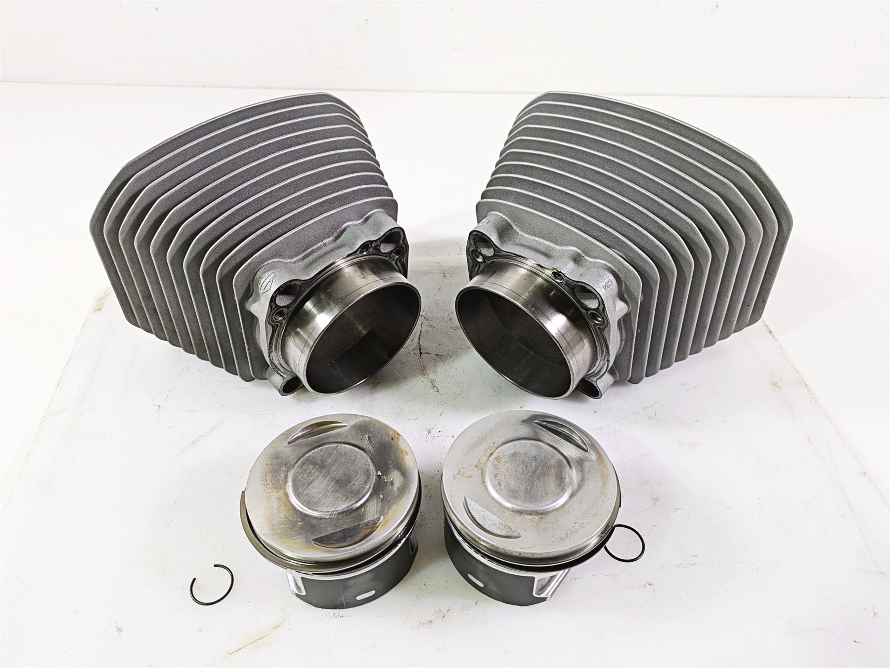 2009 Harley XR1200 Sportster Jug Barrel Cylinder & Piston Set 16466-04A {{ shop.shopifyCountryName }} - Mototech271