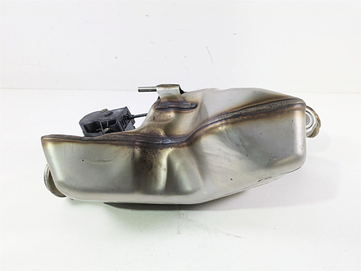 2018 KTM 1290 Super Duke R Exhaust Center Chamber Pipe & Servo 61605050000 {{ shop.shopifyCountryName }} - Mototech271