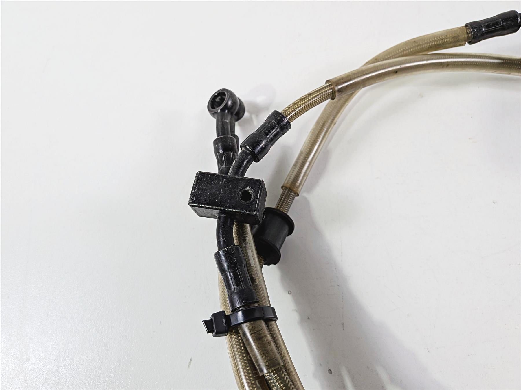 2016 Yamaha YZF R1 RN32 Front Abs Brake Line Set 2CR-2584A-01-00 2CR-2584B-00-00 {{ shop.shopifyCountryName }} - Mototech271