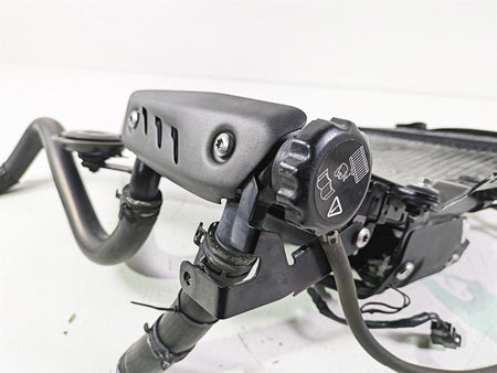2019 Triumph Speed Triple RS 1050 Radiator Fan Reservoir Hoses Set T2100683 {{ shop.shopifyCountryName }} - Mototech271