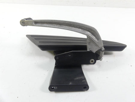 2013 Victory Cross Country Front Right Floorboard & Brake Pedal 1021216 5134178 {{ shop.shopifyCountryName }} - Mototech271