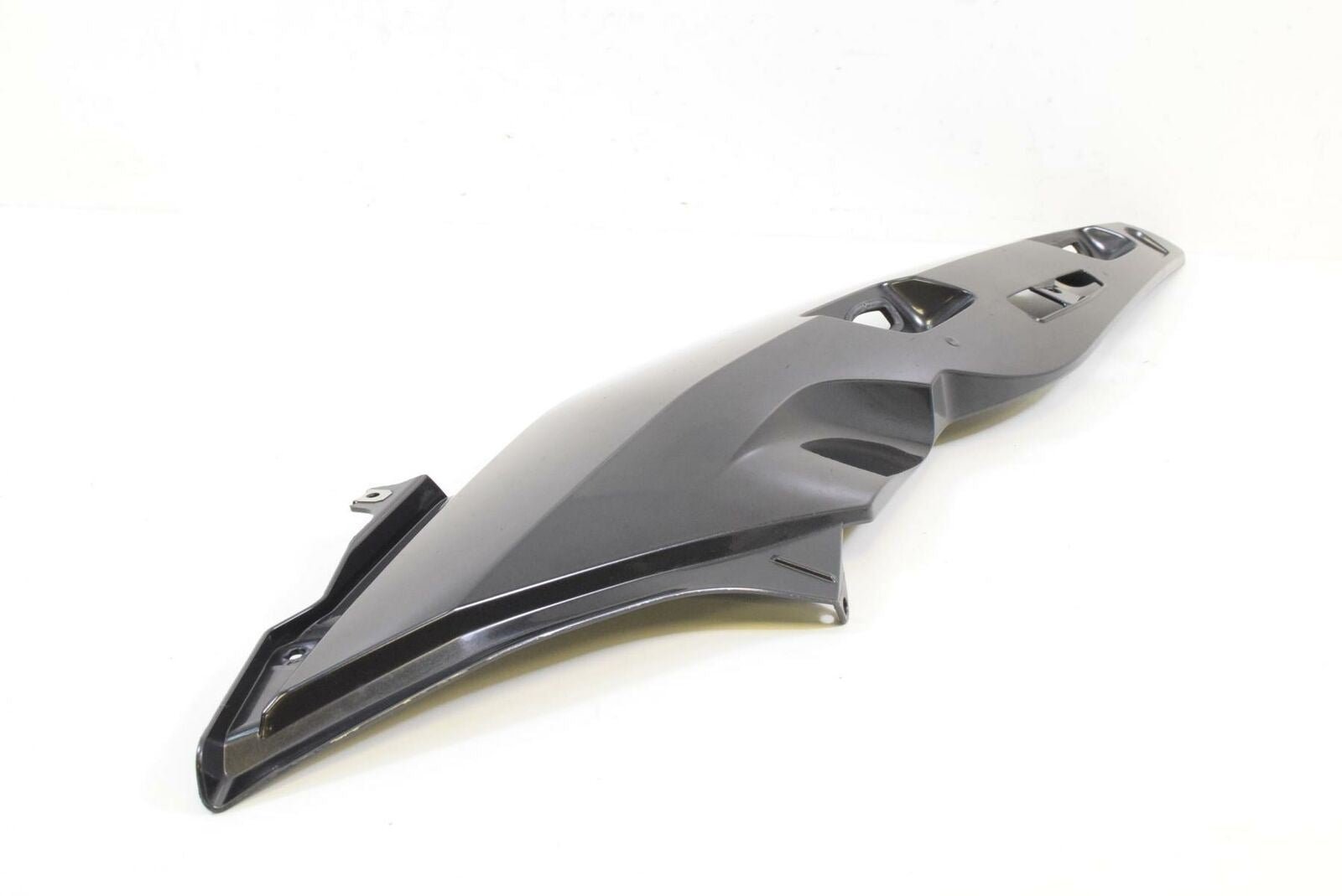 2011 BMW R1200RT R1200 RT K26 Right Tail Fairing Cover -Thundergrey 46637681572 {{ shop.shopifyCountryName }} - Mototech271