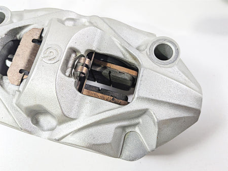 2024 Suzuki GSXR600 Front Brake Caliper Set Brembo 108mm 59300-17K20-999 {{ shop.shopifyCountryName }} - Mototech271