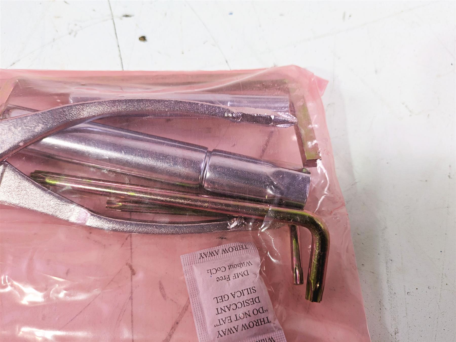 2022 Polaris RZR XP 4 1000 Premium Owners Tool Kit + Bag 2885157 2682572 {{ shop.shopifyCountryName }} - Mototech271