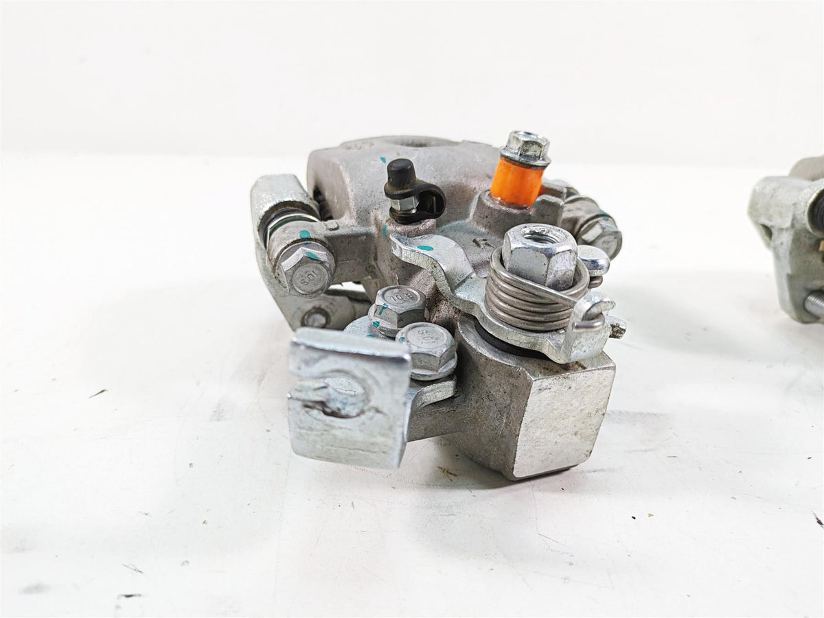2021 CFMoto Zforce 500 Trail Rear Brake Caliper Set 5BWB-081200-10000 {{ shop.shopifyCountryName }} - Mototech271