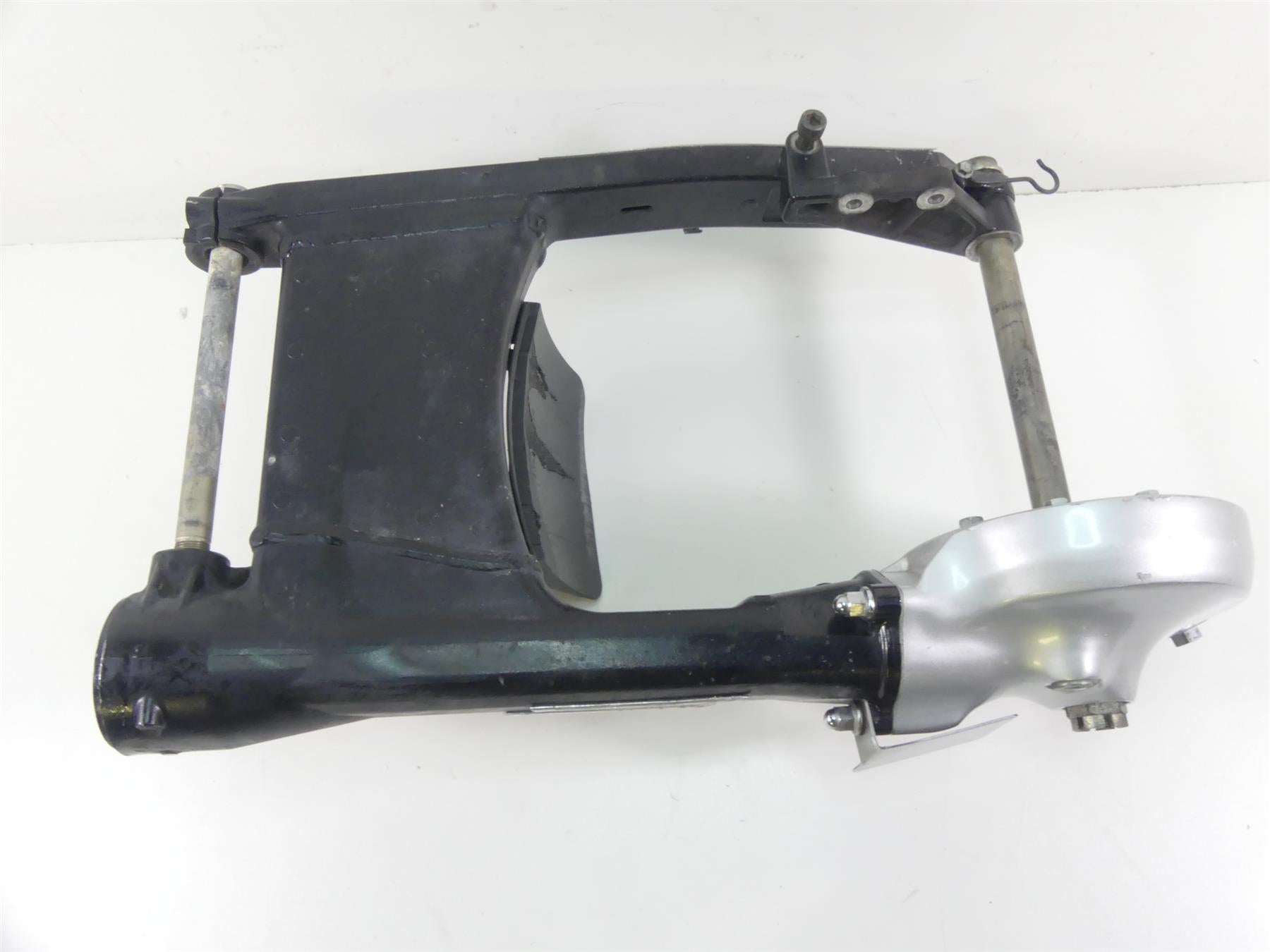2007 Suzuki M109R VZR1800 Boulevard Swingarm Differential Drive Shaf 27300-48811 {{ shop.shopifyCountryName }} - Mototech271